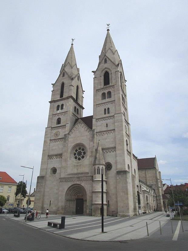 Wiener Neustadt - katedrála