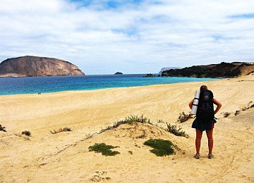 Pláž Las Conchas patří k těm nejkrásnějším z Kanárských ostrovů