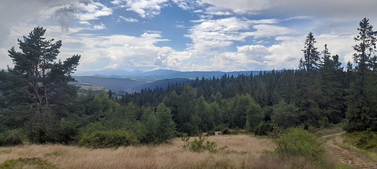 Výhledy z hřebene Skorušinských vrchů