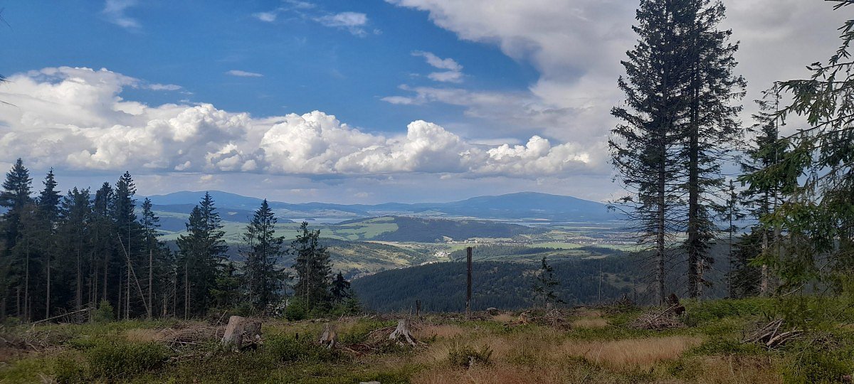 Výhledy z hřebene Skorušinských vrchů
