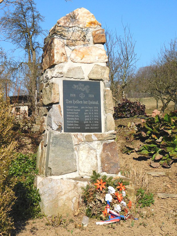 Pomník v obci Benkov