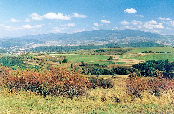Celkový pohled na pohoří Poľana od jihu