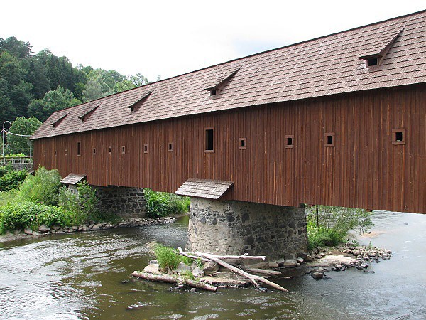 Dřevěný most v Radošově