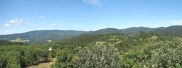 Kremnické vrchy z Trnovníku (vlevo Flochová)