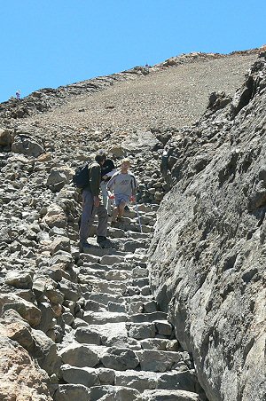 Sestup z vrcholu Pico de Teide