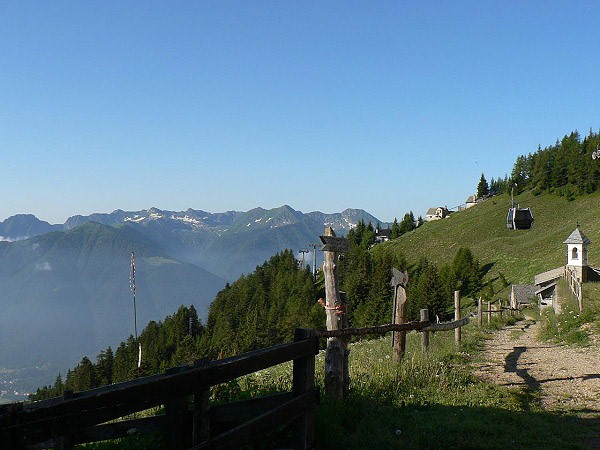 Tessinsk Alpy na jih od dol Val Vigezzo