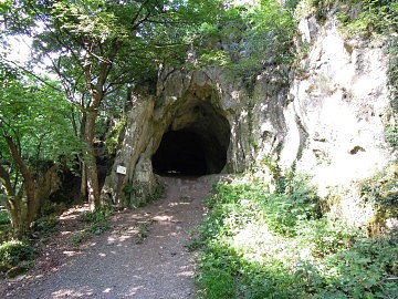 Jeskyně Čertova pec