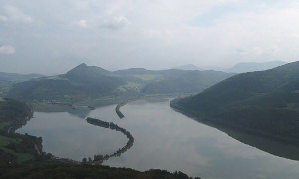Výhled z Holíše na Klapy a přehradu