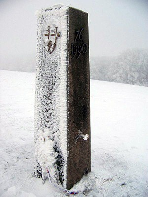 Pomník připomínající setkávání Čechů a Slováků
