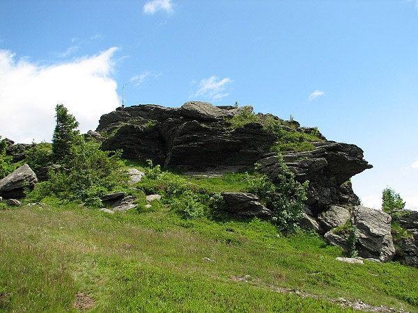 Skalisko - skalka na vrcholu hory