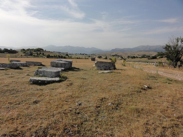 Stečky, náhrobky členů staré bosenské církve